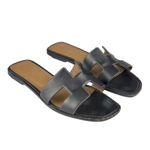 Box Calfskin Oran Sandals 37